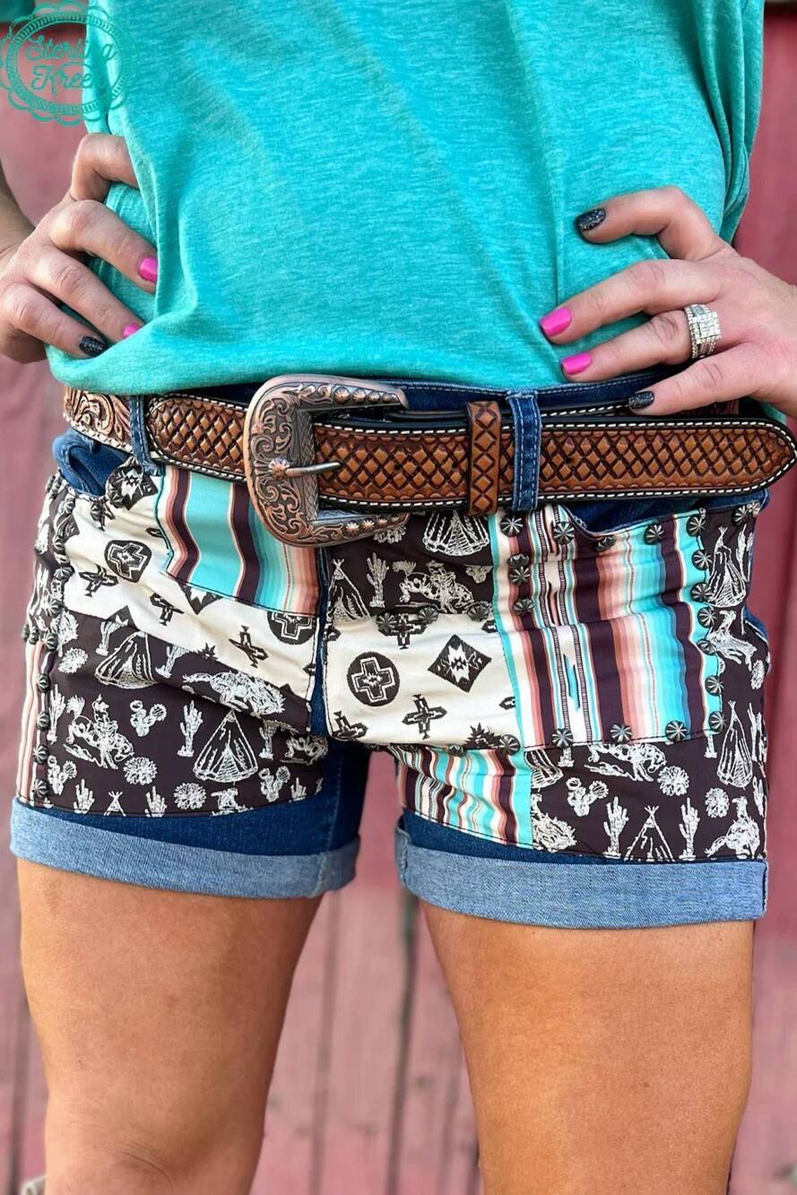 NEW STERLING KREEK patched up shorts in blue